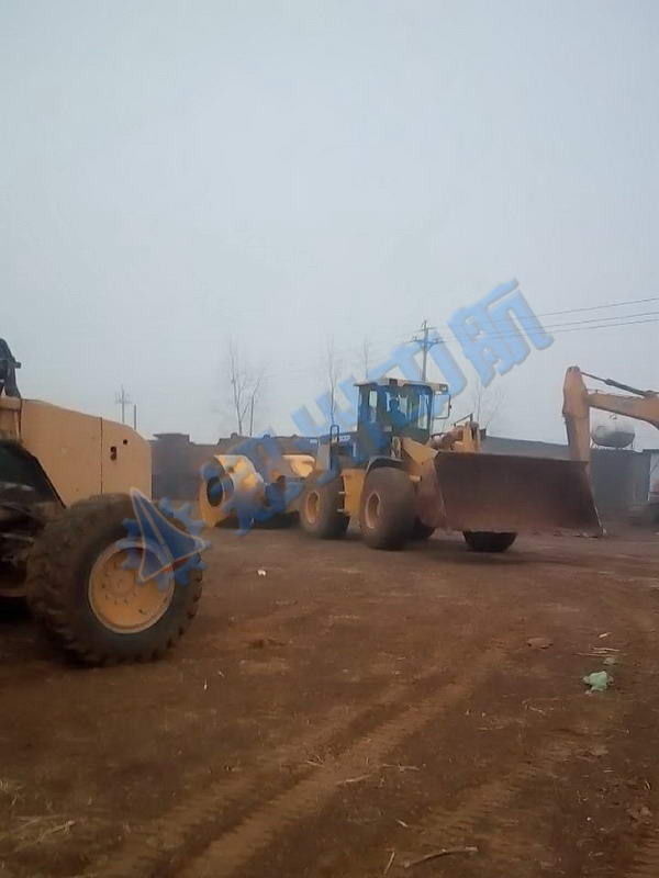 中航?jīng)_擊式壓路機駐甘肅蘭州辦事處